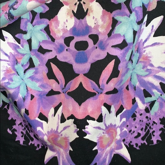 NWOT-“MOSSIMO”-Stretch Pencil Skirt-Sz-4 - Picture 4 of 9